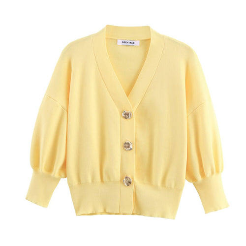 Damen Kurz geschnittener Strickcardigan mit Ballonärmeln und dekorativen Schmuckknöpfen Drune