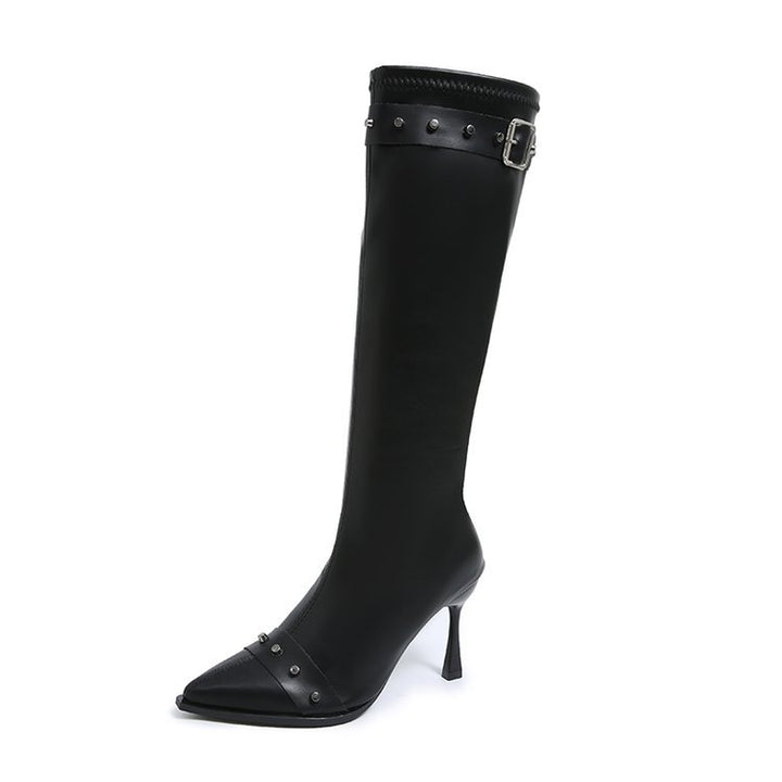 Damen Kniehohe Stiefel mit spitzer Zehenpartie, skulpturellem Stilettoabsatz und Zierriemen Drune