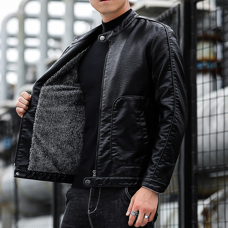 Herren Slim-Fit Kunstlederjacke im Bikerblouson-Stil mit Stehkragen und aufgesetzten Rundtaschen Drune