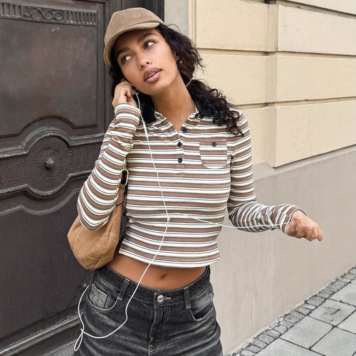 Damen nan gestreiftes Polo-Crop-Longsleeve mit kontrastkragen und Brusttasche Drune