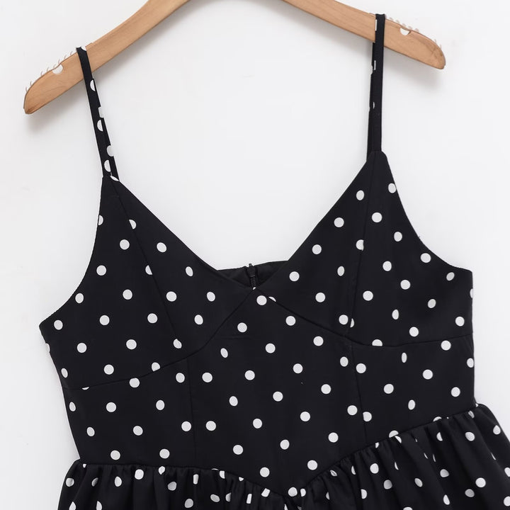Damen Sommerliches Spaghettiträgerkleid mit verspieltem Punkte-Design und fließendem Schnitt Drune