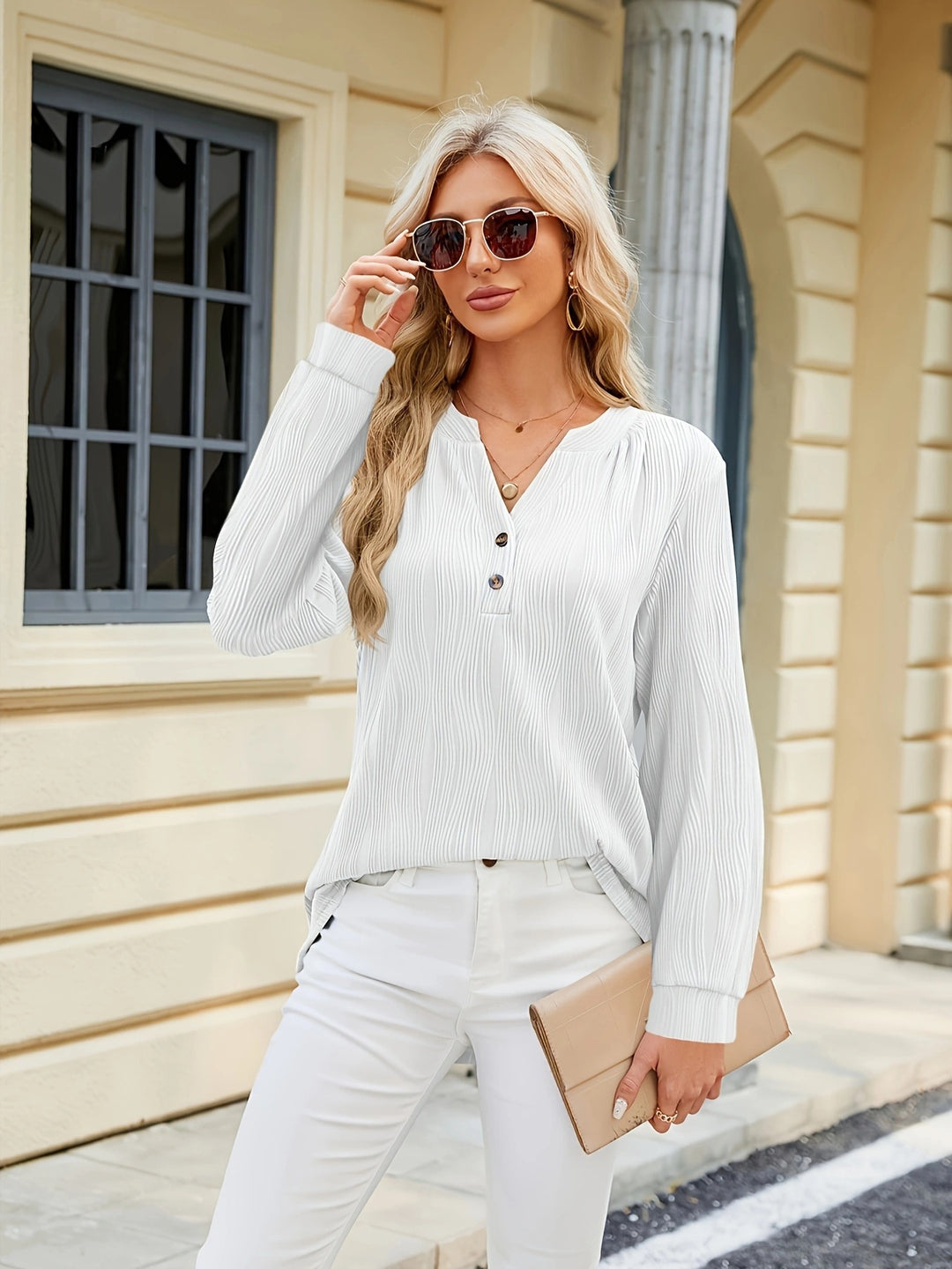 Damen Langarm Bluse mit klarer Struktur und Knopfdetails Drune