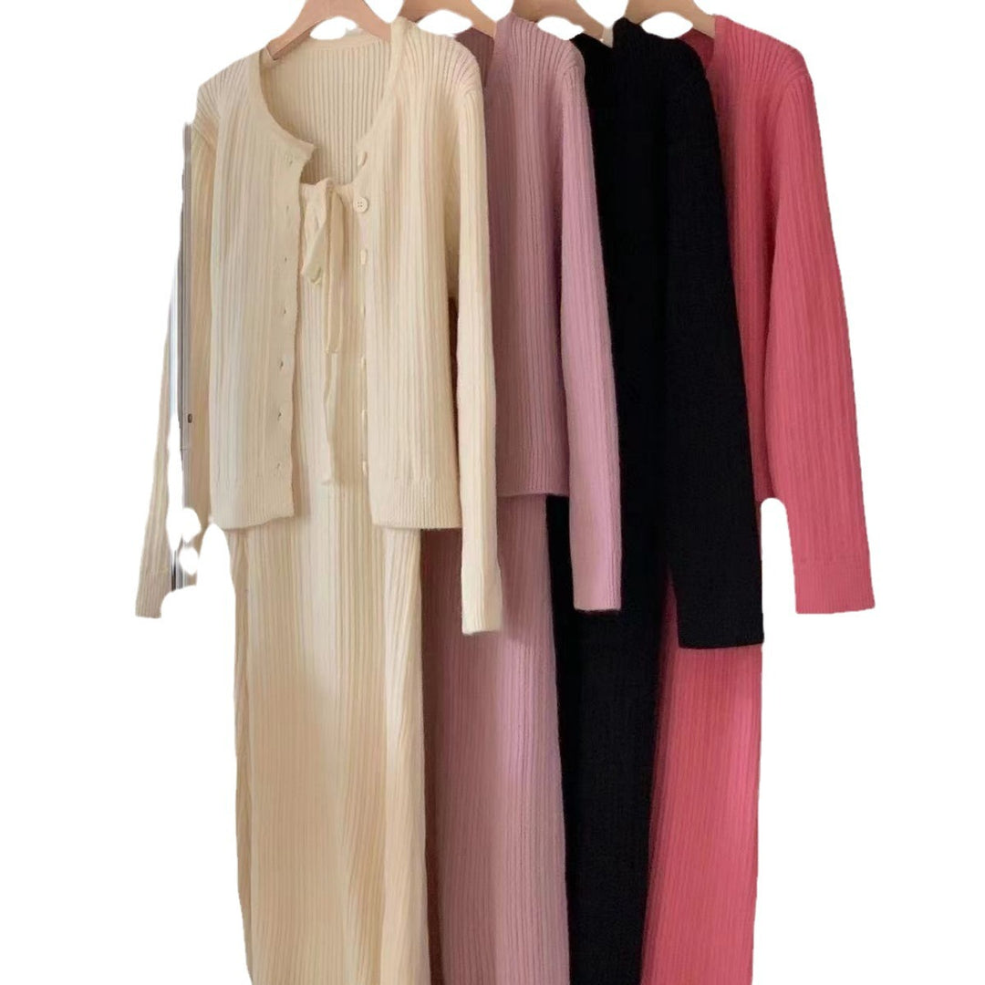 Damen Strickjacke mit Maxikleid im Rippdesign und femininem Bindegürtel Drune