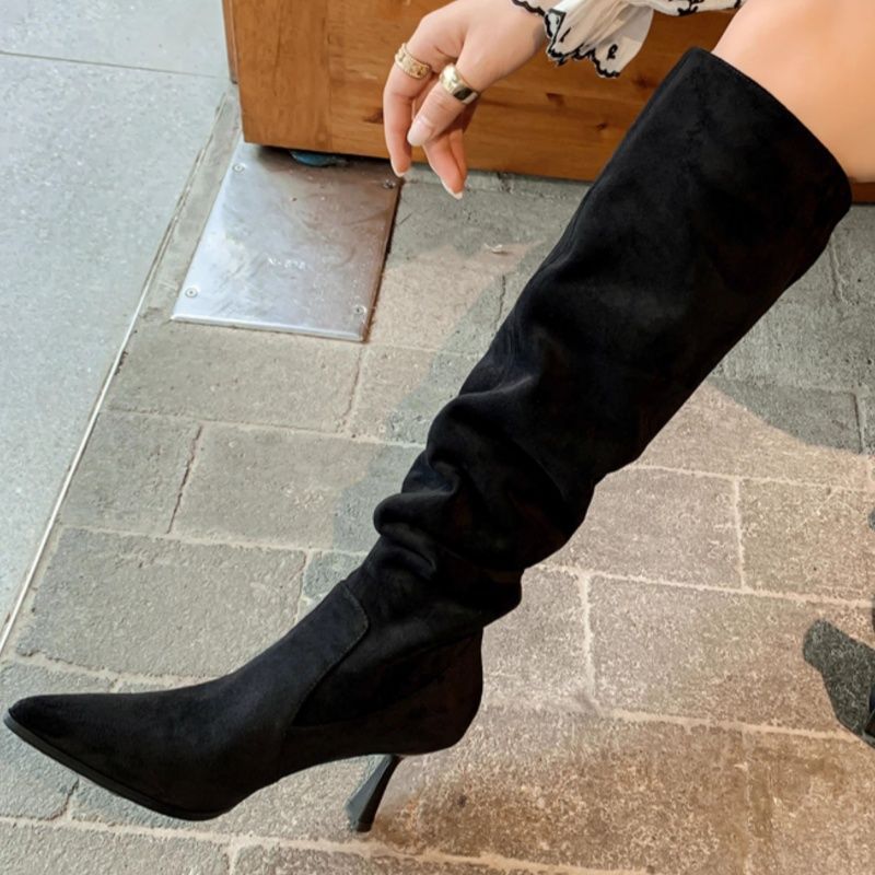 Damen kniehohe Slouch‑Stiefel aus Veloursoptik mit spitzer Zehenpartie und sculpted Stiletto Drune
