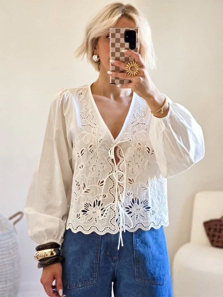 Damen Leichte Broderie-Anglaise-Spitzenbluse mit V-Ausschnitt, Bindeband und Ballonärmeln Drune