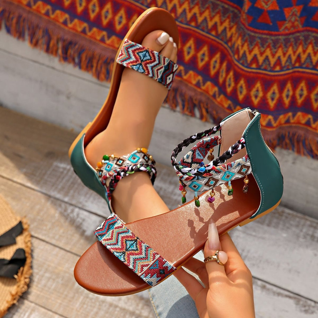 Damen Boho-Sandalen mit bestickten Riemen, geflochtenen Knöchelriemen und Zierperlen Drune