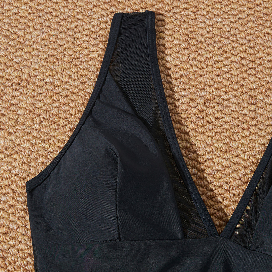 Damen Schwimmanzug mit v- förmigem Ausschnitt und modischen Netzdetails Drune