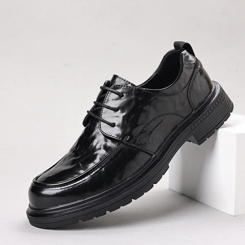 Herren Elegante Lack-Derby mit robuster Plateau-Gummisohle und gepolstertem Komfortschaft Drune