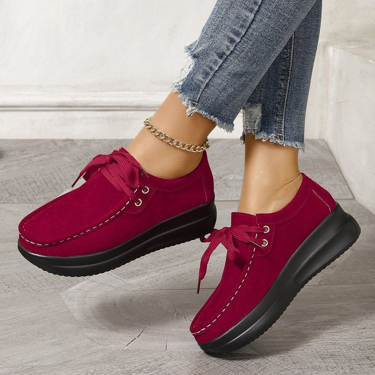 Damen Keilsneaker im Mokassinstil mit Veloursoptik und gepolsterter Komfortsohle Drune