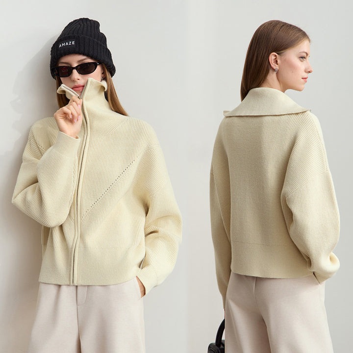 Damen cropped Strickjacke mit praktischer Kapuze und modernem Reißverschluss Drune