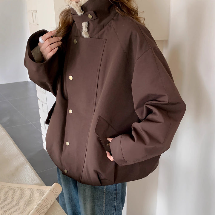 Damen Oversize-Kurzjacke mit Teddykragen und Pattentaschen Drune