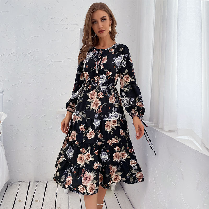 Damen Blumiges Stufen-Midikleid mit Taillenschnürung und Ballonärmeln Drune