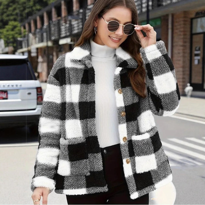 Damen nan gefütterte Karo Teddy-Fleece Shacket mit Knopfleiste und aufgesetzten Taschen Drune