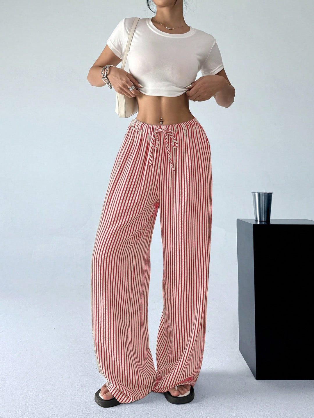 Damen elegante breite Strickhose mit dezentem Streifenmuster Drune