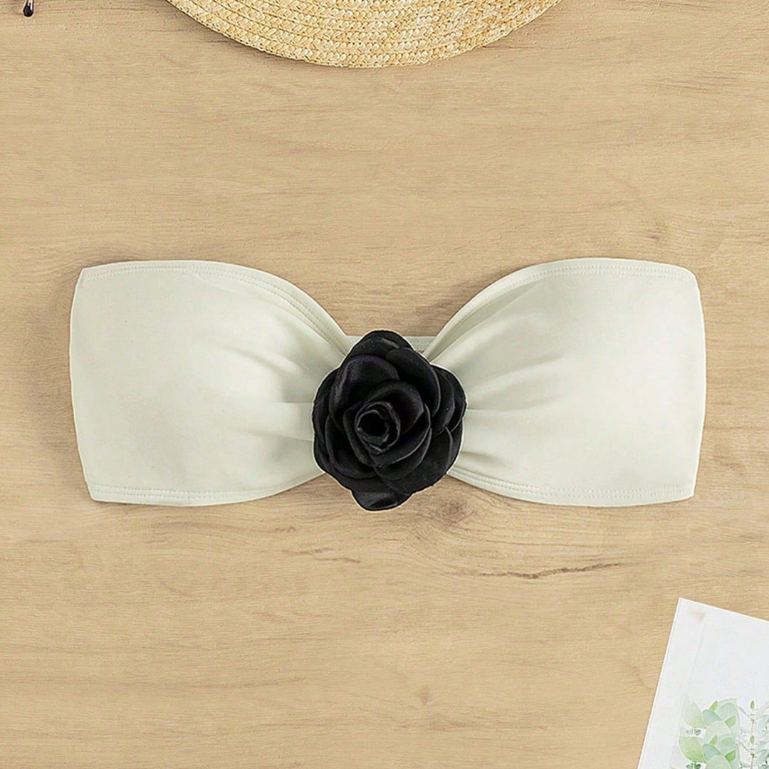 Damen Bandeau-Bikinioberteil mit dekorativer Blumenapplikation Drune