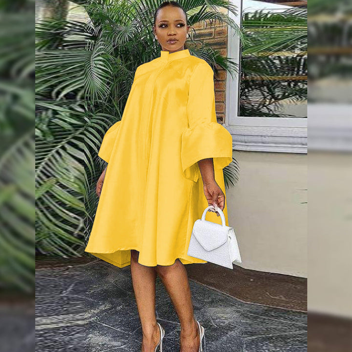 Damen Oversize Kleid mit trompetenförmigen Ärmeln und hohem Kragen Drune