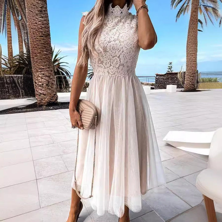 Damen Spitzenkleid mit hohem Kragen und schwungvollem Rock Drune