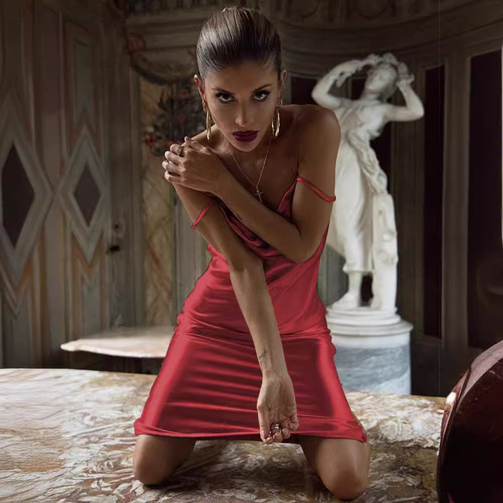 Damen Elegantes Satin-Maxikleid mit schmalen Trägern und fließendem Schnitt Drune
