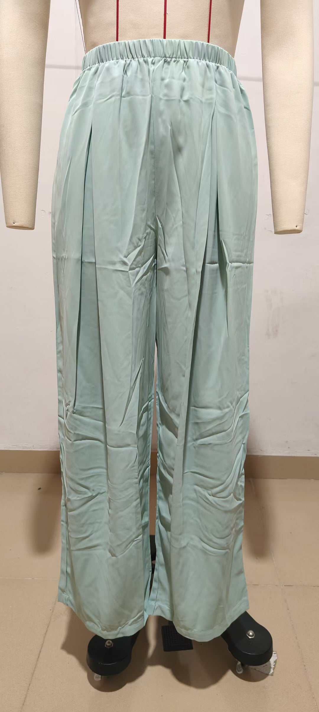 Damen Leichte Satin-Palazzohose mit hohem elastischem Bund und Kellerfalten Drune
