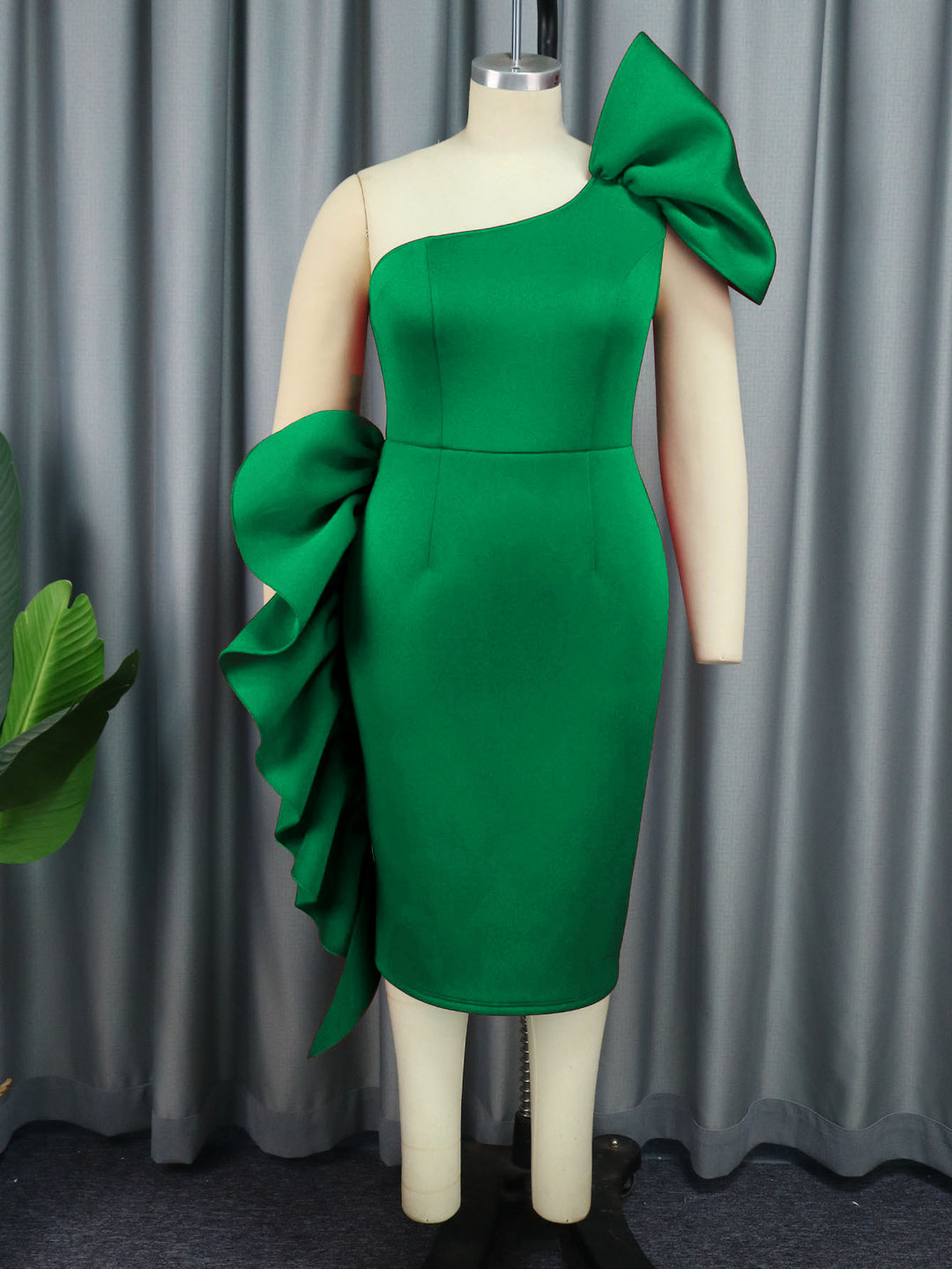 Damen Elegantes Trägerloses Cocktailkleid mit Rüschendetail Drune