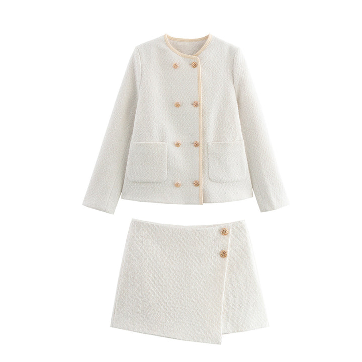 Damen nan elegante Bouclé-Jacke mit Rundhalsausschnitt, doppelter Zierknopfleiste und aufgesetzten Taschen Drune