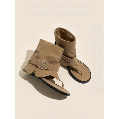 Damen Ankle-Cuff Zehensteg-Sandale mit weitem Schaft und verstellbarem Schnallenriemen Drune