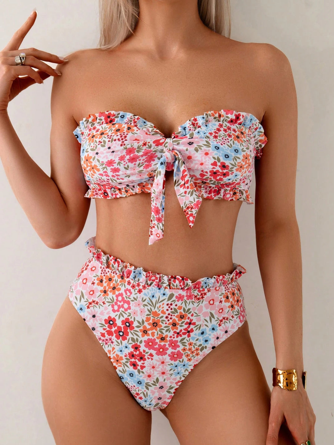 Damen Bandeau-Bikini mit verspieltem Rüschendesign Drune