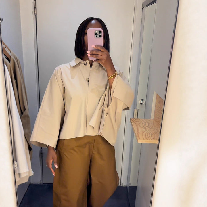 Damen kastige Cropped-Hemdbluse mit weitem Fledermausärmel und feiner Kellerfalte Drune