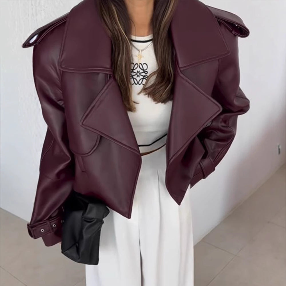 Damen Kunstlederjacke im cropped Stil mit modernen Details und praktischen Taschen Drune