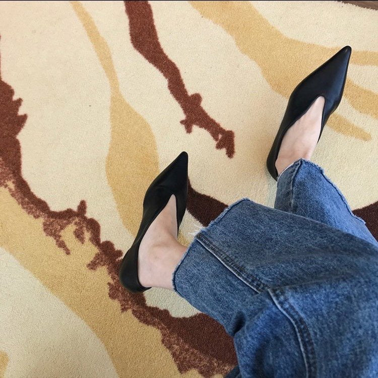Damen spitze Ballerinas aus hochwertigem Kunstleder mit eleganter Cut-Out-Ausschnittgestaltung Drune