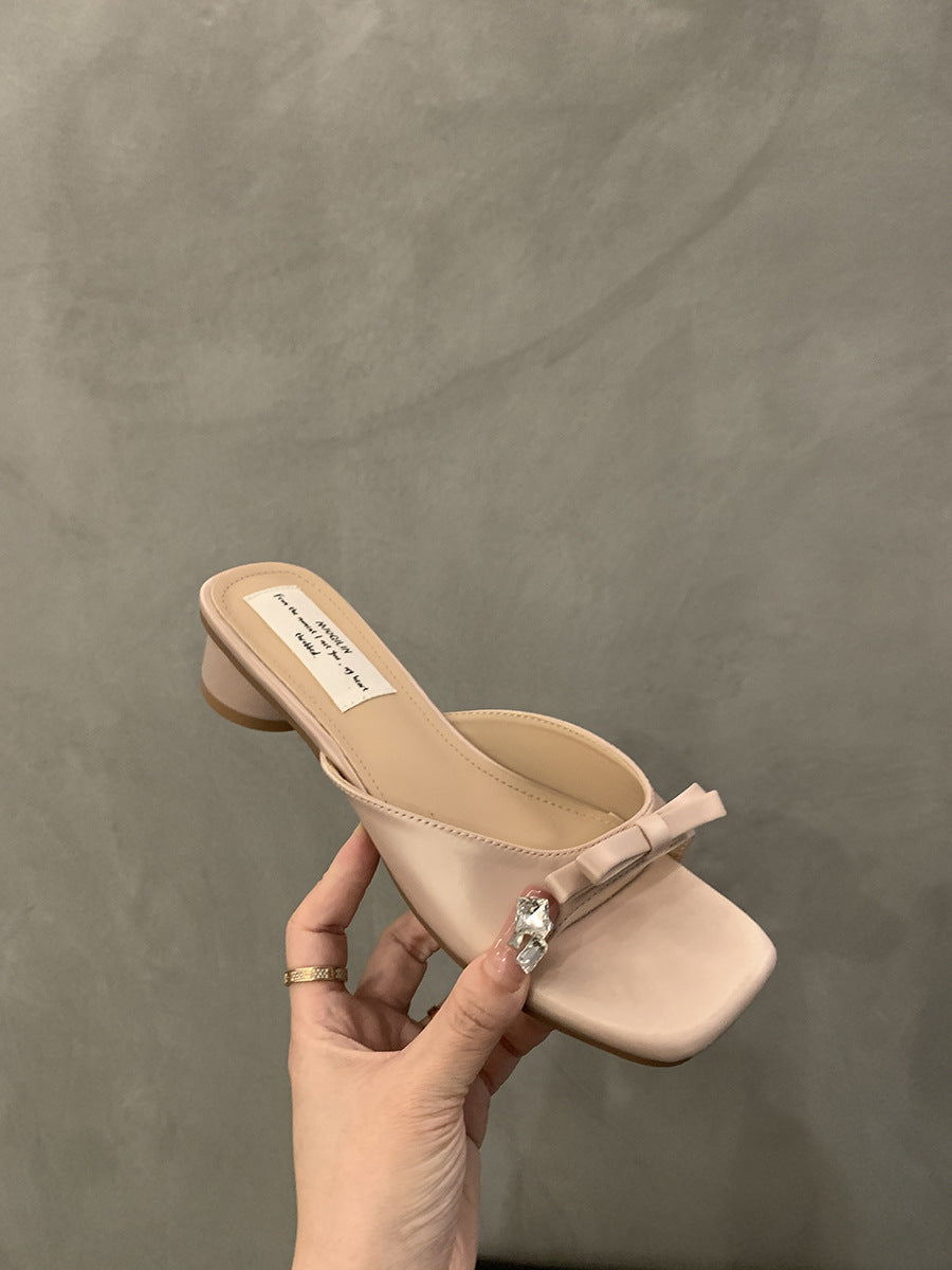 Damen Mules mit elegantem Schleifenakzent und komfortablem Blockabsatz Drune