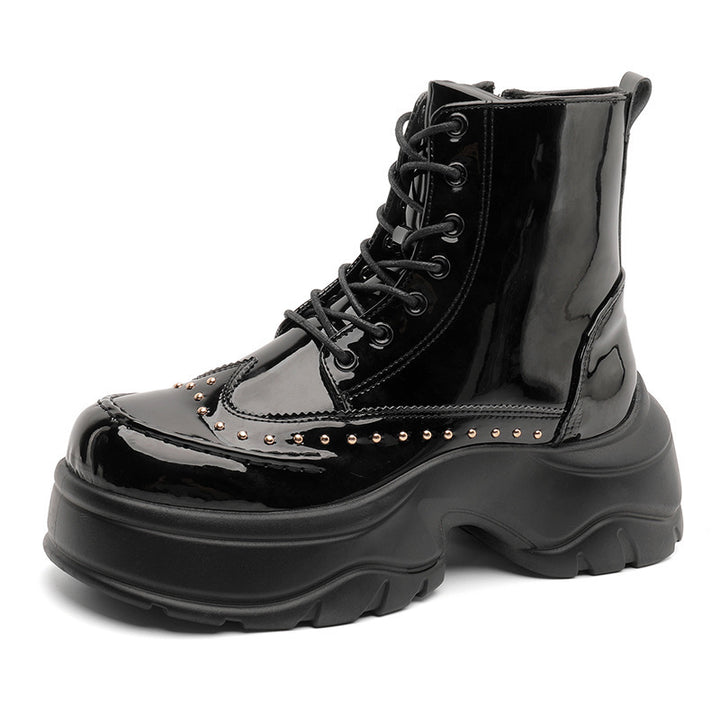 Damen Plateau-Boots mit Lackfinish, Schnürung und Nietenbesatz Drune