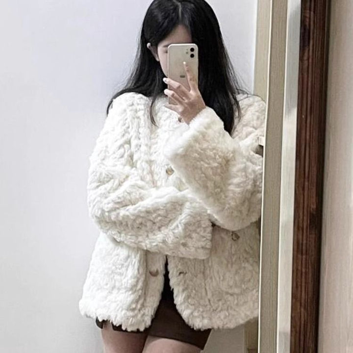 Damen modische Strickjacke mit weichem Plüsch und dekorativen Knöpfen Drune
