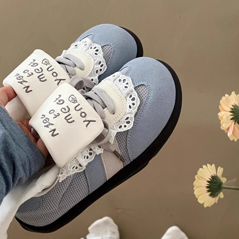 Damen Sneakers mit verspielten Spitzen-Details und weicher Sohle Drune