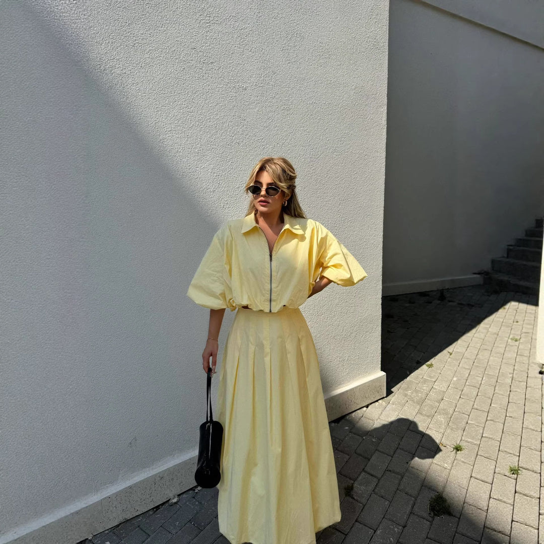 Damen Elegantes Maxikleid mit hochgeschlossenem Oberteil und weitem Saum
