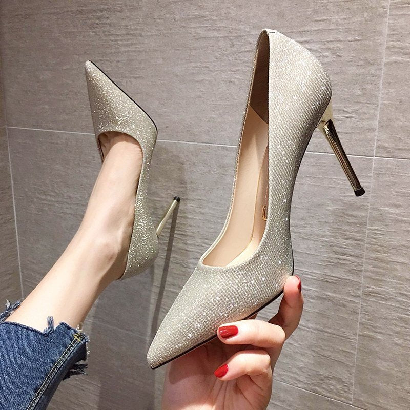Damen Funkelnde spitz zulaufende Pumps mit filigratem Stiletto‑Metallabsatz und Memory‑Fußbett Drune