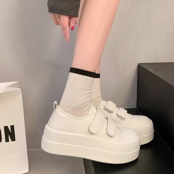 Damen Plateau-Sneaker mit doppeltem Klettverschluss und ergonomischer Sohle Drune