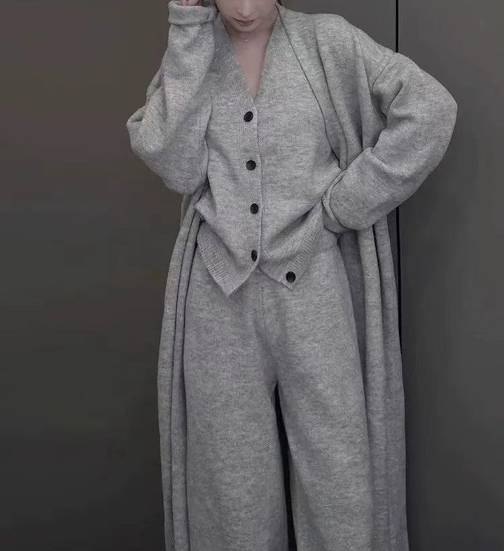Damen Strickensemble mit wärmendem Cardigan und bequemen Hosen Drune