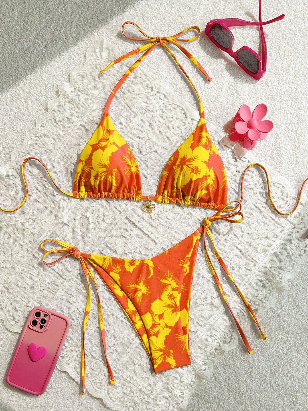 Damen Triangel-Bikini mit floralen Akzenten und raffinierten Bindebändern Drune