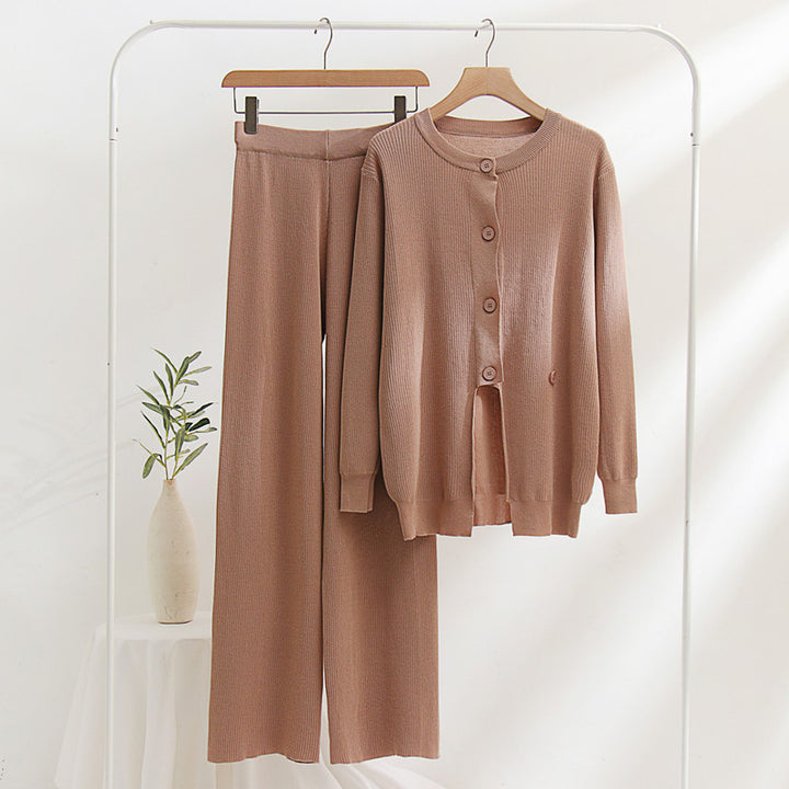 Damen strickendes Loungewear-Set mit feinem Rippmuster und herausragenden Knopfdetails Drune