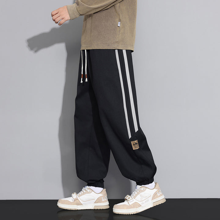 Herren Sportliche Freizeithose mit reflektierenden Streifen