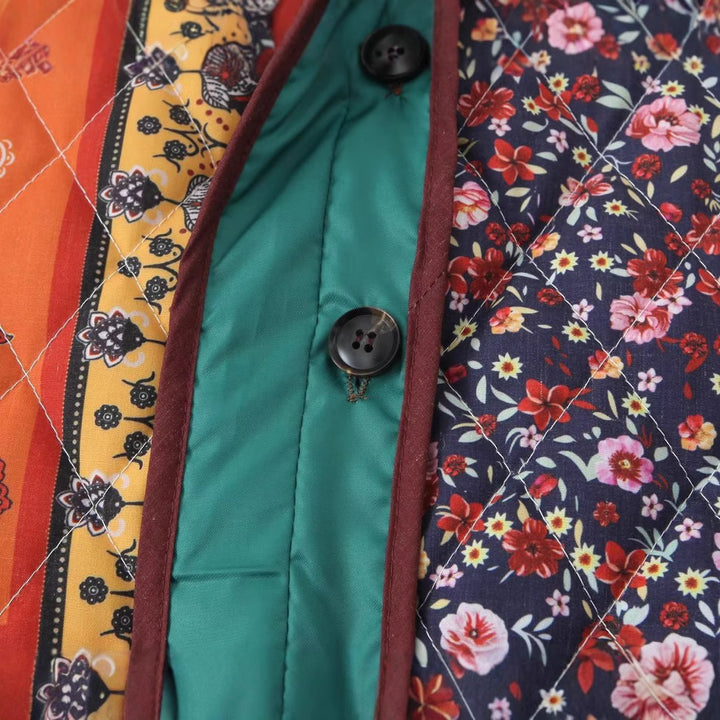 Damen nan gesteppte Patchwork-Quiltjacke mit Paisley- und Blumendessin, Rundhalsausschnitt und aufgesetzten Klapptaschen Drune