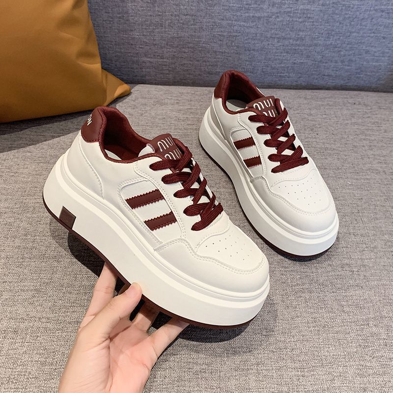 Damen Plattform Sneakers mit verstärkter Dämpfung und sportlichem Design Drune