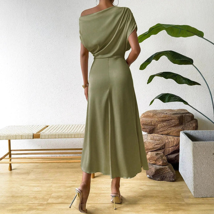 Damen Elegantes und fließendes Abendkleid mit asymmetrischem Schnitt Drune