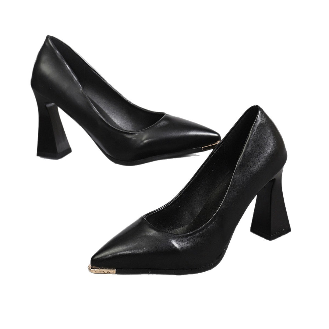 Damen Pumps mit spitzer Zehenpartie, Metallkappe und skulpturellem Blockabsatz Drune
