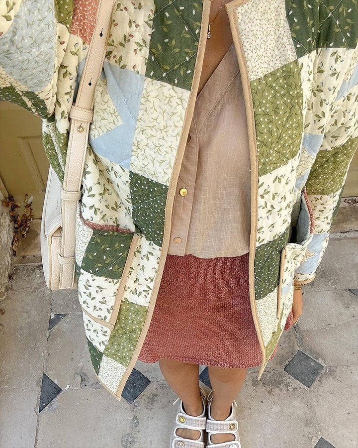 Damen Patchwork Steppjacke mit floralem Design und sichtbarer Knopfleiste Drune