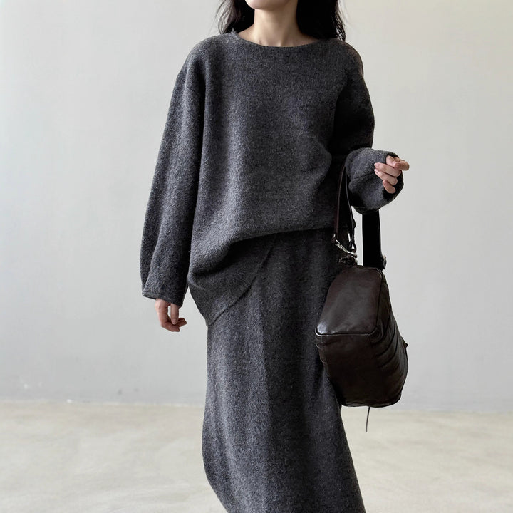 Damen Kuscheliges Strick-Set Oversize-Pullover mit weitem Rundhalsausschnitt und Midirock Drune