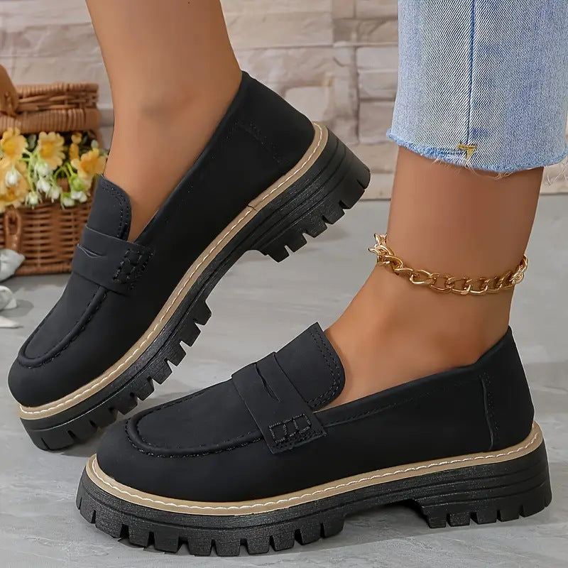 Damen robuster Plateau-Halbschuh im Loafer-Stil mit profilierter Gummisohle und dekorativem Steg Drune