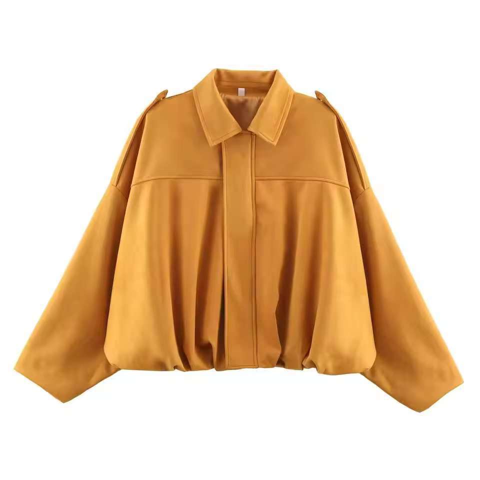 Damen Kurzjacke im Oversize‑Schnitt mit Ballon Saum und Schulterklappen Drune