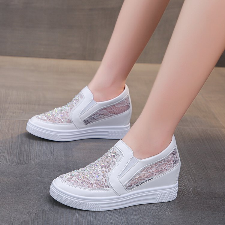 Damen Slip-On Keil-Sneaker mit funkelnden Ziersteinen und elastischen Seiteneinsätzen Drune